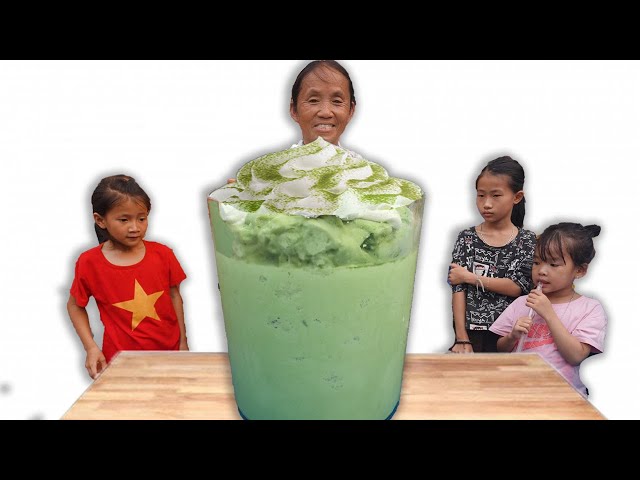 Bà Tân Vlog - Lần Đầu Làm Cốc Matcha Đá Xay Siêu To Khổng Lồ 50 Lit Đãi Cả Làng class=