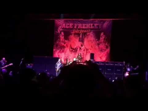 camera iphone 8 plus apk Ace Frehley Love Gun Live in Beverly Hills - 2/3/17
