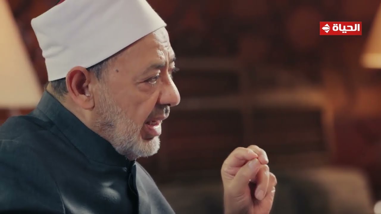 اذا دعوت الله كثيرا ولم يستجيب لك.. شاهد هذا الفيديو وستعلم الحاجز الذي بينك وبين استجابة دعائك