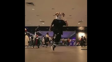 Bacon dancing in Real Life 💙🔥