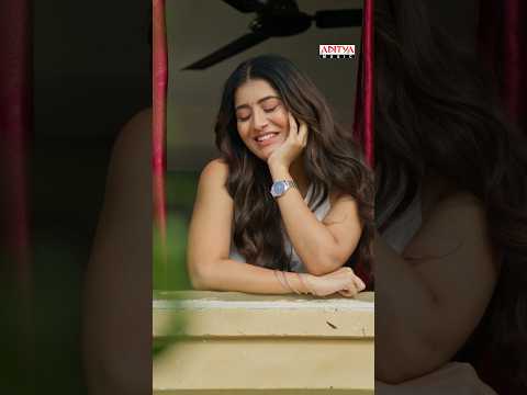 Lose yourself in a melody that feels like falling in love. 💗🎶 | Ajanta Garu | Gossip | Rashi Singh