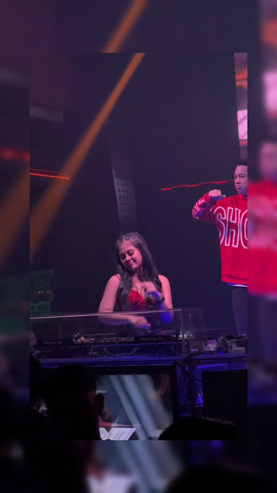 Download lagu Crowners samarinda🔥 😜😜 #dj #dance #remix #djremix #djuna #party #djusa #djunasawer