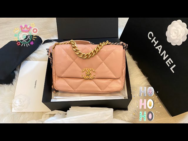 UNBOXING NEW CHANEL MINI WALLET: see up close and what fits inside! 