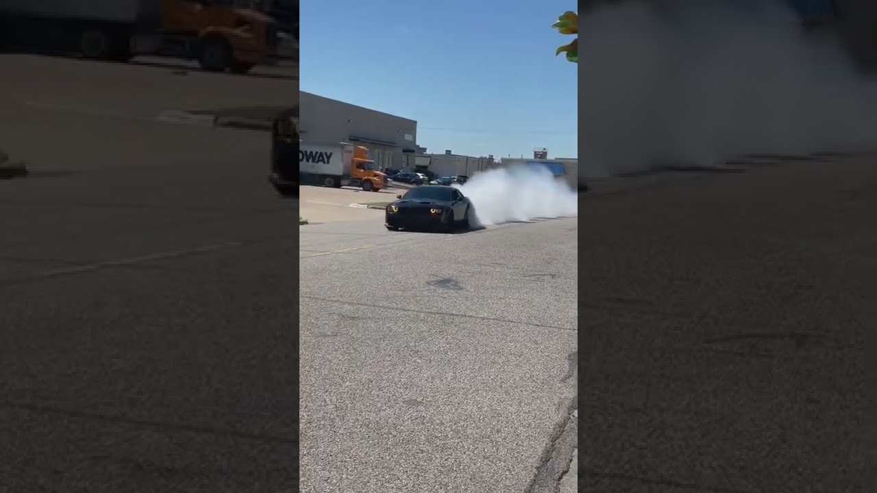 Hellcat Insane Supercharger Sound