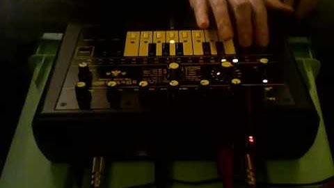 TB303 x0xb0x WASP Overdrive def Daft style