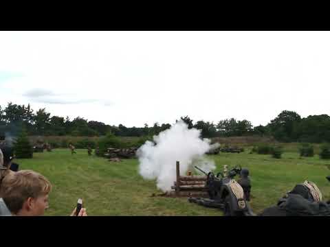 Flak 38 20mm firing