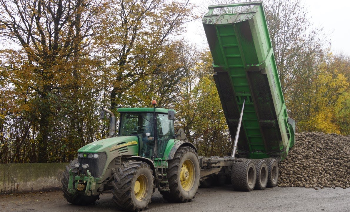 John Deere 7820 met Miedema Stronga BL 850 bietentransport Trekkerweb