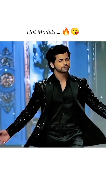 ALADDIN ✨ YASMINE ♥️ Hot Ramp walk 🔥♥️✨🥵🙈 #avneetkaur #siddharthnigam #shorts