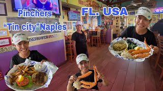 Alaska crab  Pinchers“Tin city” Naples, FL. USA