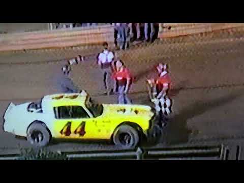 #44 Johnny Shipman at Cleveland speedway 
