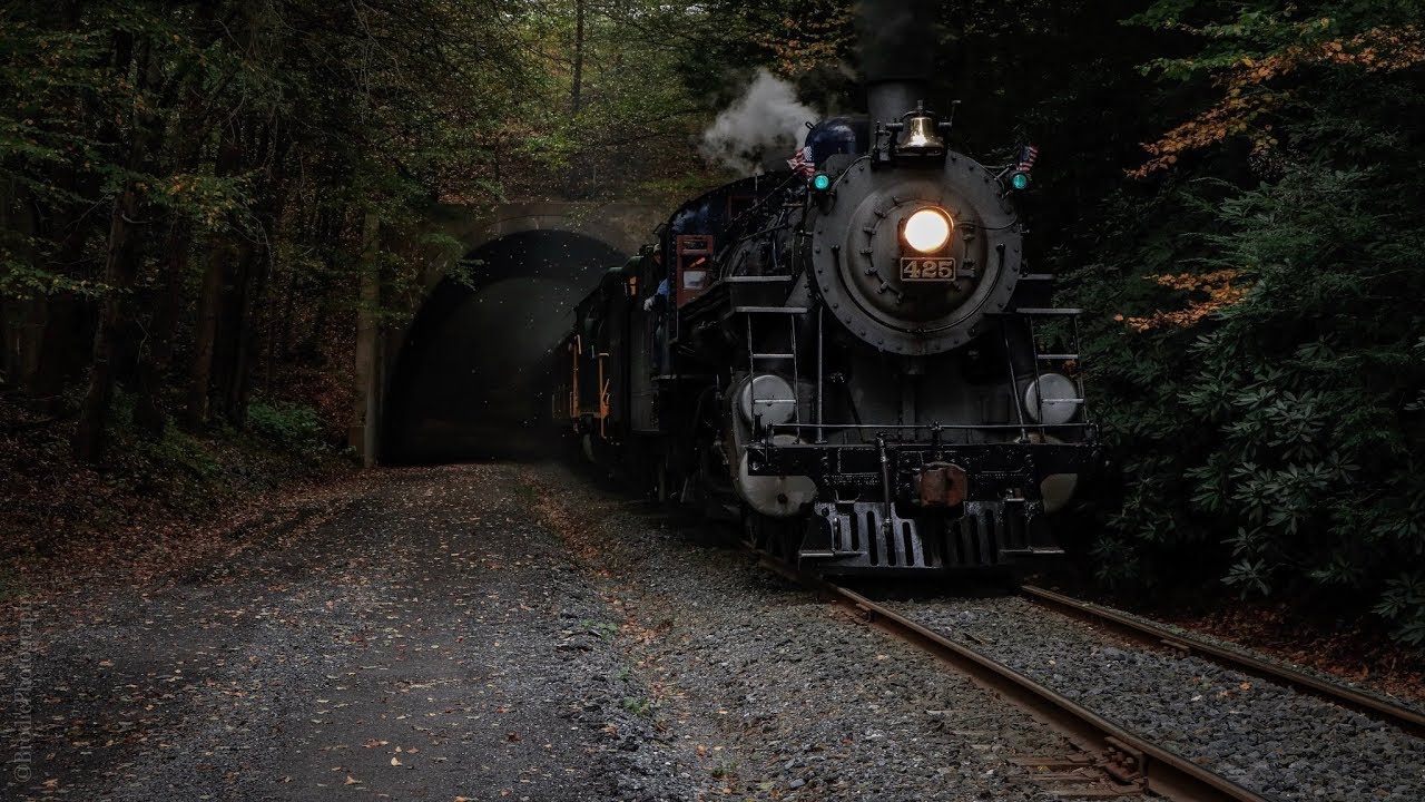 R&N 425: Fall Foliage 2018