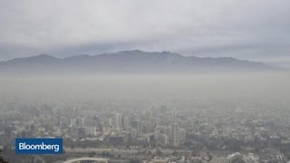 Photos: Santiago Shut Down Due to 'Smog Emergency' Photos: Santiago Shut Down Due to 'Smog Emergency'