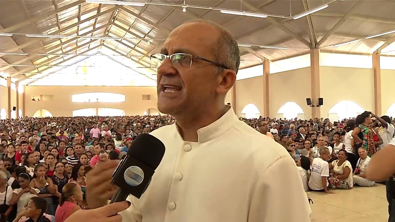 Inauguração do Santuário de Santa Cruz dos Milagres reúne 30 mil pessoas