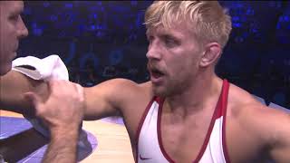 1/2 FS - 79 kg: K. DAKE (USA) v. R. KURBANOV (UZB)