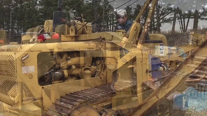 Cat D4 pipelayer