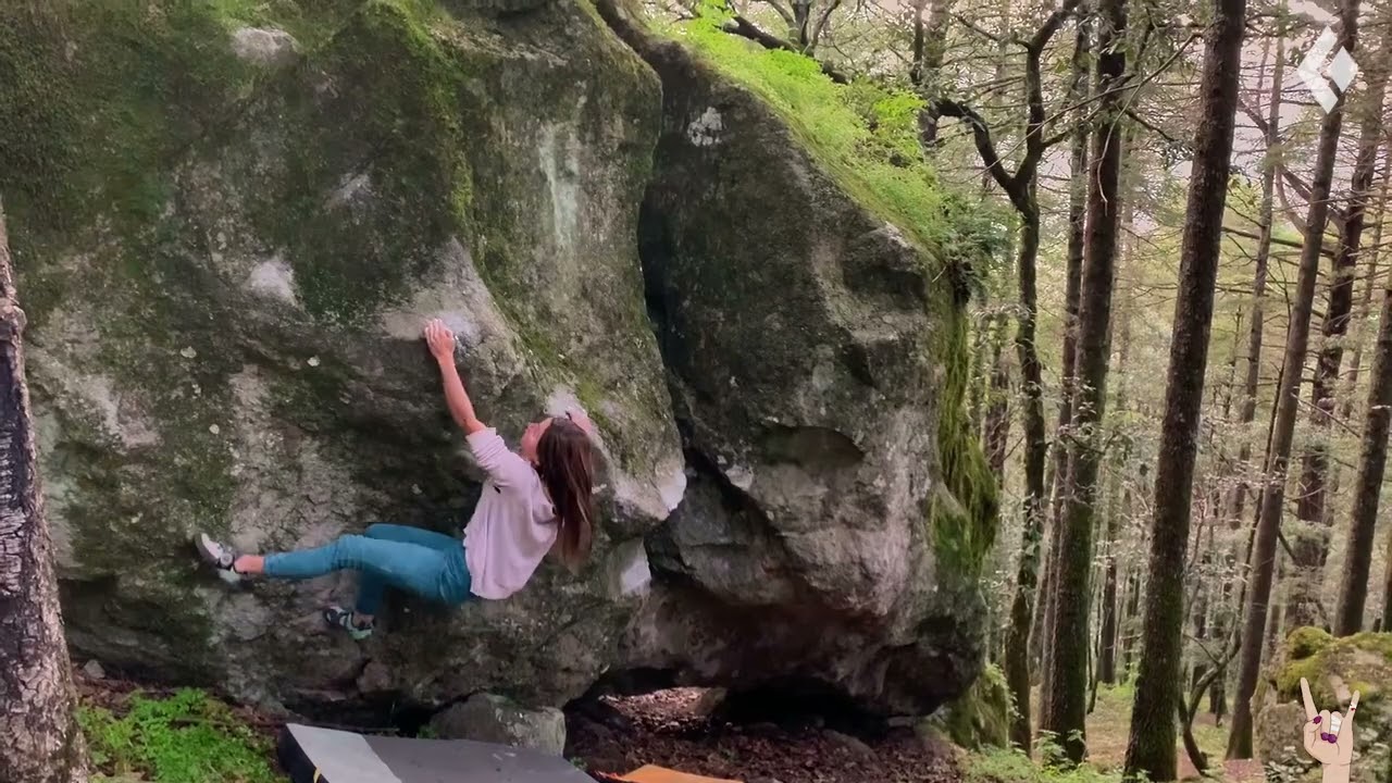 Roca Partida (V4) - Boulder en Mineral del Chico, Hidalgo