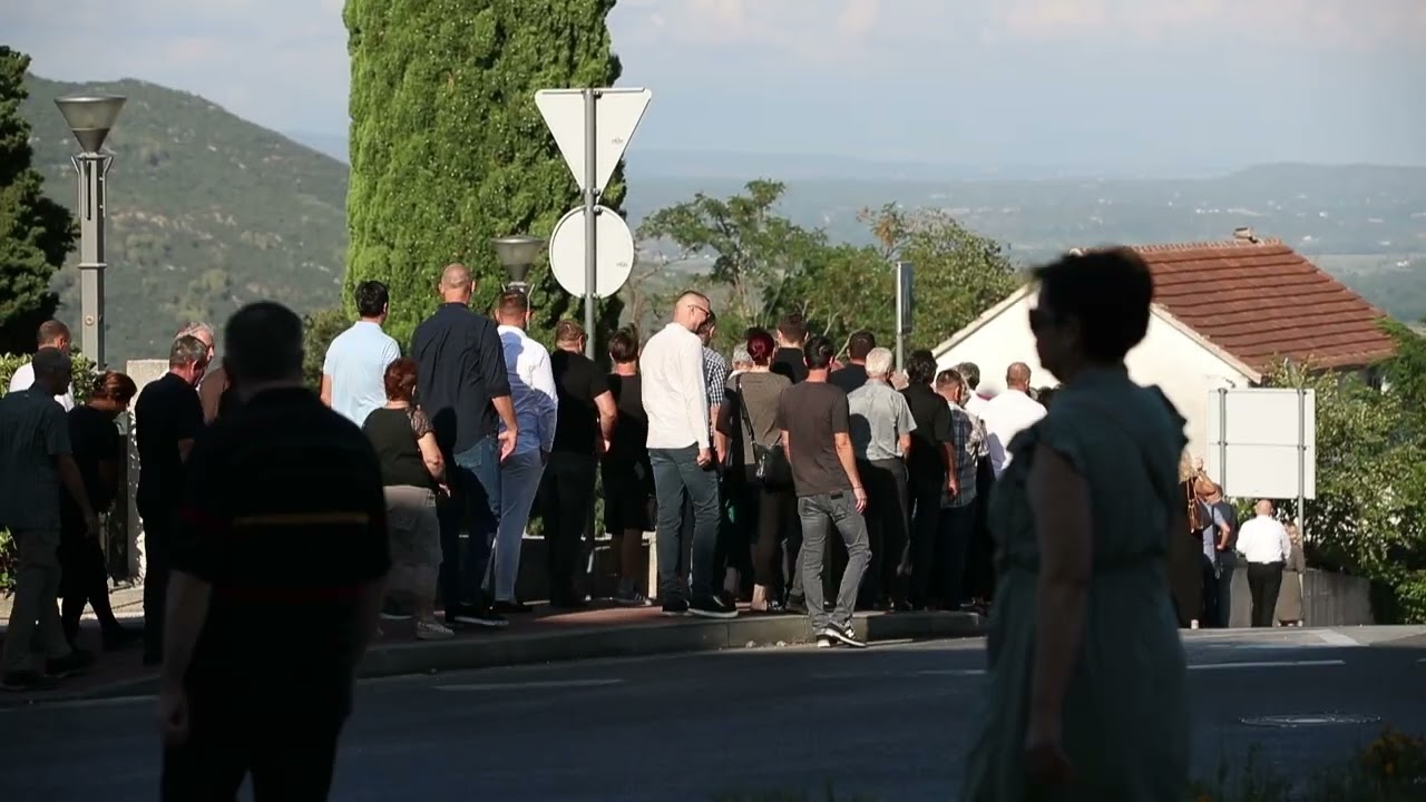 VRGORAC Na posljednji počinak ispraćen poduzetnik Ivica Pivac (Zvonimir Barišin/PIXSELL)