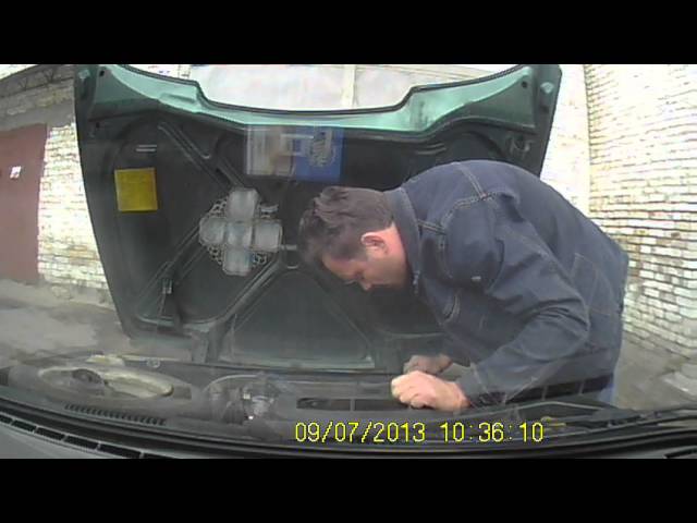 Пугать стартер молотком