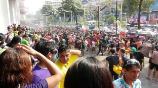 Songkran - Outside Big C Mall (Bangkok, Thailand - 2016-04-15)