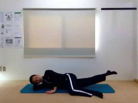 寝ながらできる内転筋の筋トレ法とストレッチ 太もも引締め Youtube 寝ながらできる内転筋の筋トレ法とストレッチ 太もも引締め Youtube