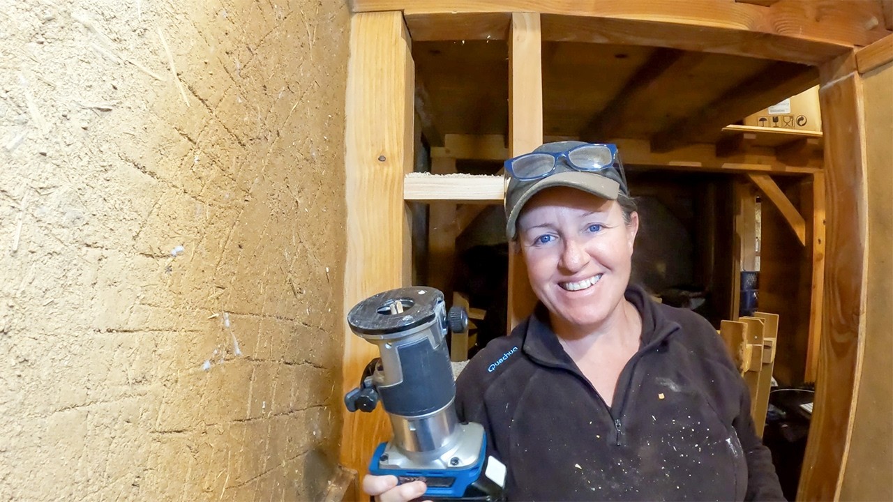 Pruning Success & Building Frustration - Off Grid Living in Portugal