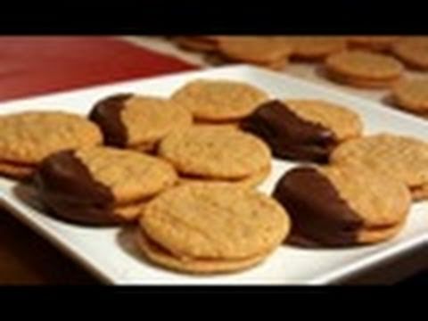 Peanut Butter Sandwich Cookies: Cookie Jar #40