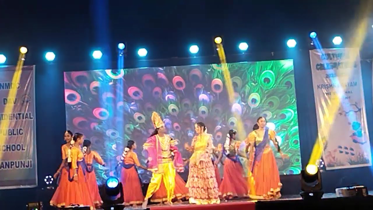 राधे कृष्णा राधे कृष्णा कृष्णा कृष्णा राधे राधे ,राधे श्याम राधे श्यामा श्याम श्यामा राधे राधे