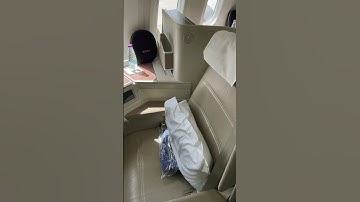 Saudia Airlines Business Class Boeing 787 Dreamliner #shorts #saudia #businessclass #b787