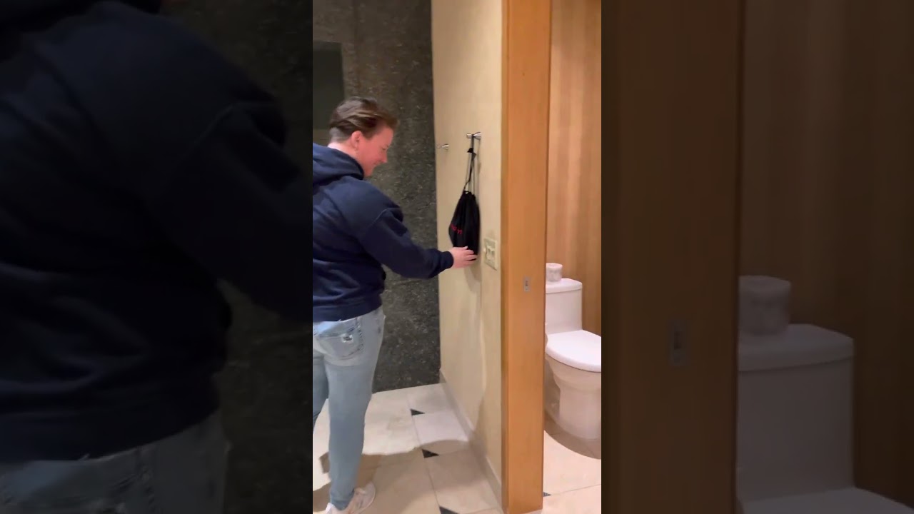 Caesars Windsor Forum Tower executive suite Floor 22 room tour 7 stars