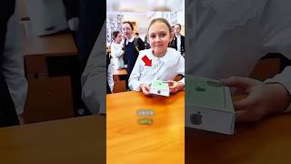 Poor Kid Makes Paper iPhone Gift For Teacher #shorts #factsinhindi #viral