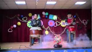 20120117期末才藝表演 四甲賴冠豪廖偉辰醒獅鑼鼓打擊表演