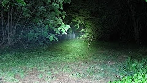 ultrafire wf-502b cree xml t6 5 mode 900 lumen rechargable t6 led tactical light with belt clip