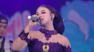 Cundamani  Niken Salindry lirik Lagu