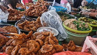 Download Lagu CUMA DISINI JUALAN PECEL GAK ADA NASINYA TAPI BANYAK YANG BELI MP3 Download Lagu CUMA DISINI JUALAN PECEL GAK ADA NASINYA TAPI BANYAK YANG BELI MP3
