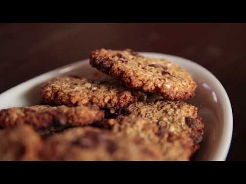 Vídeo: Cookies De Requeijão E Aveia