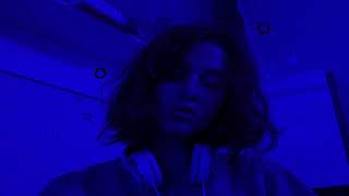 Clairo - Bubble Gum (Slowed To cry) Resimi