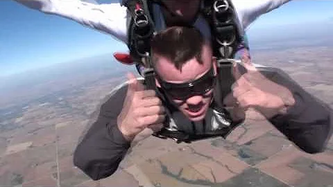 Taylor Blaylock Skydiving