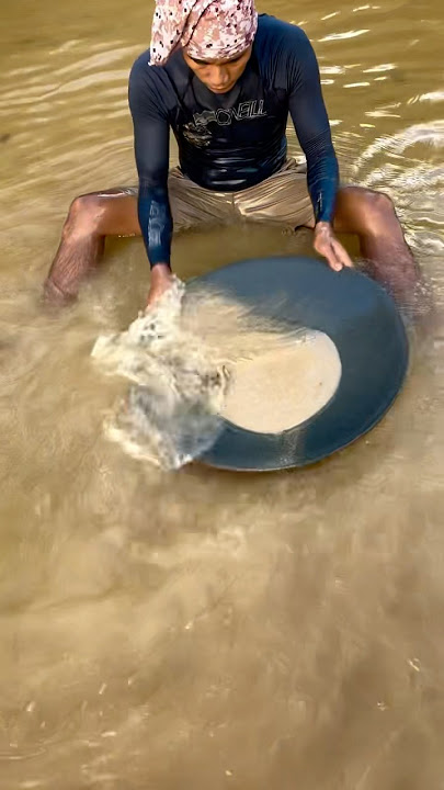 Very amazing,. 😱!!️ Rare discovery of $99,000 gold in former mine mud #viral #shortviral #goldmine