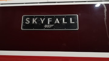 LNER Class 91 (91107 007 Skyfall) arriving into St Neots on Engineering Works Weekend