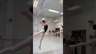 Sissonne Fermé in combination with Faille Assemble - Vaganova training in California #dance #ballet