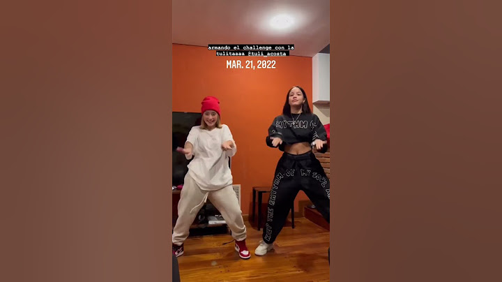 Emilia y Tuli Acosta haciendo el Challenge de "Cuatro Veinte"