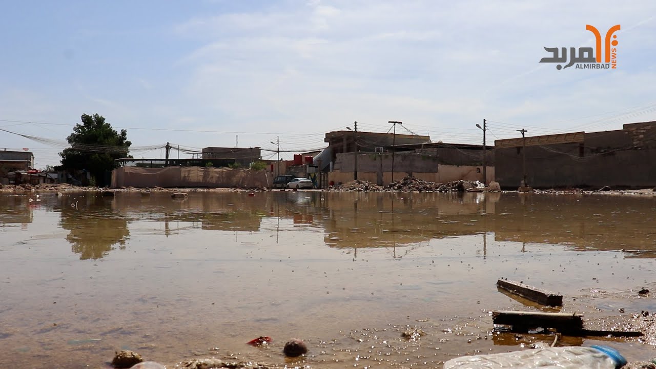 حي الجوادين بقضاء شط العرب .. بحيرات الأمطار وأطيان الشوارع (2024) .. حال منطقة بصرية تناشد