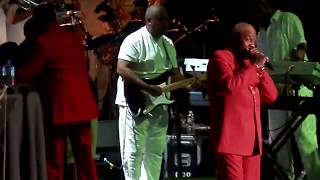 'The Masters' The O'Jays - 'Living For The Weekend' (LIVE)