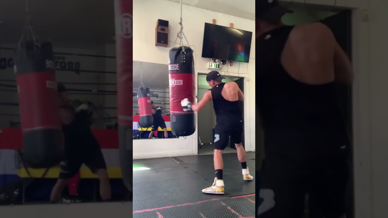 Try my Boxing program for more workouts like these!! Boxingwitheddie.com 