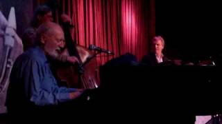 Mose Allison | "How Does It Feel To Be Good Looking" | Live at Jazz Showcase chords