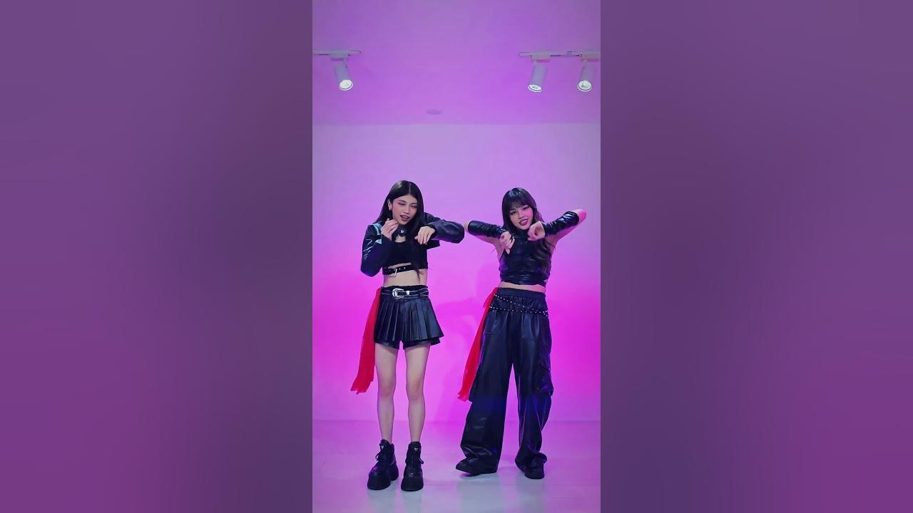 We can't get over with Sza's moves at Kendrick Lamar's Superbowl perf! We just had to do it ππ―ββοΈ We can't get over with Sza's moves at Kendrick Lamar's Superbowl perf! We just had to do it ππ―ββοΈ