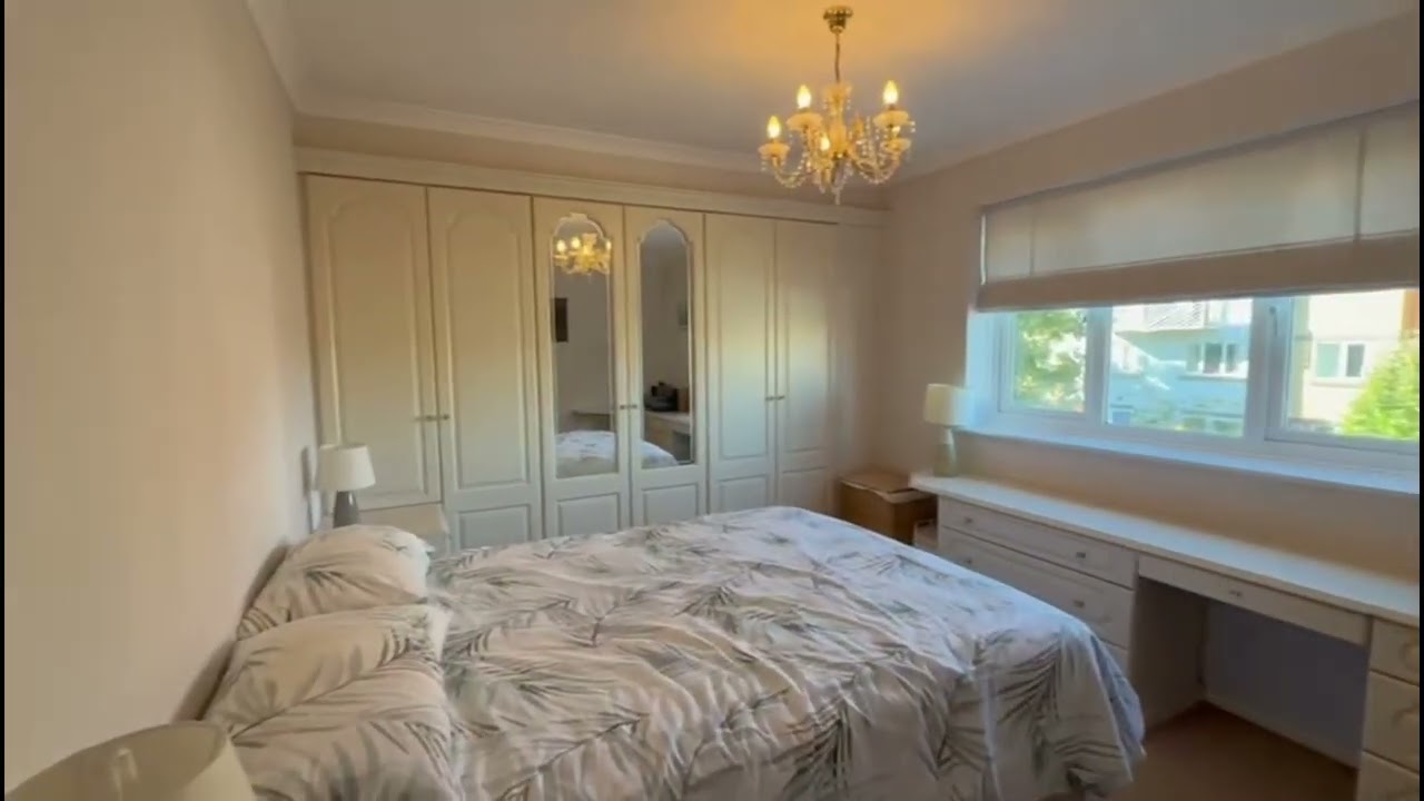 FOR SALE   Ambassador House Marina, Swansea, SA1 1XZ  £160,000