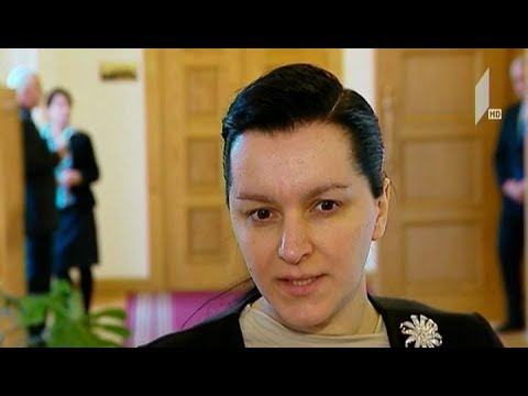 პარლამენტის პლენარული სხდომა განათლების მინისტრის ანგარიშზე დებატებით უნდა განახლდეს