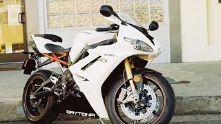 Brutal Triumph Daytona 675R 675 T595 exhaust sound compilation