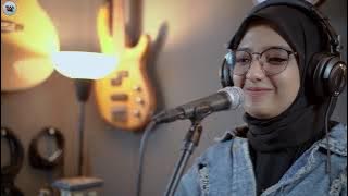 MISTERI CINTA - NICKY ASTRIA - COVER & LIRIK - KANIA MONIKA